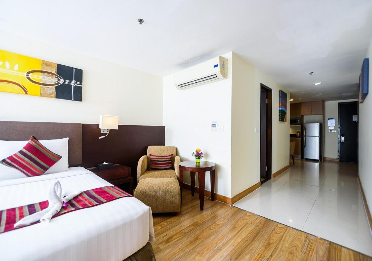Lohas Residences Sukhumvit 2 Bangkok Exteriör bild