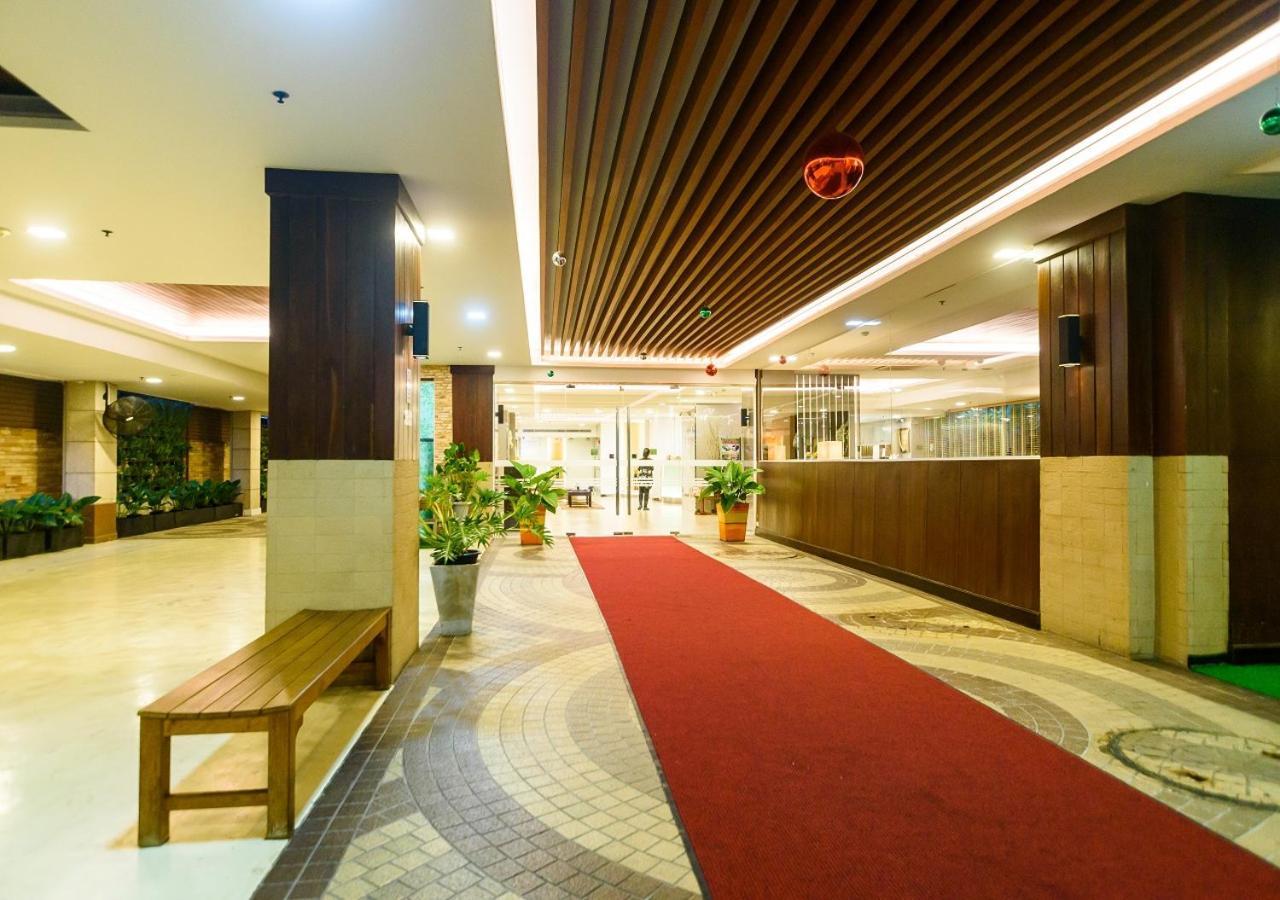Lohas Residences Sukhumvit 2 Bangkok Exteriör bild